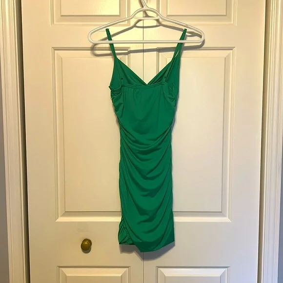 Green Dress - Picture 2 of 2